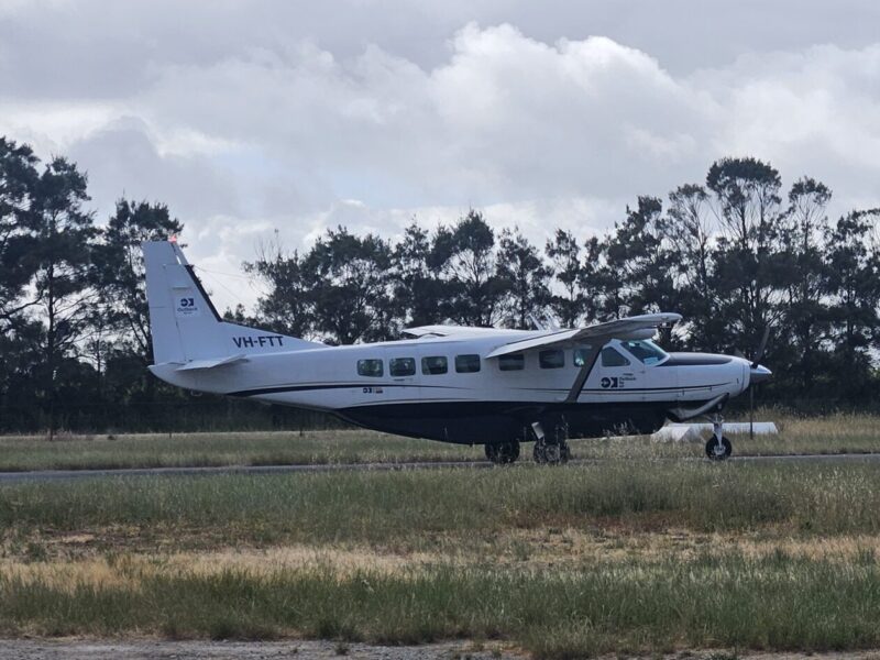 A private plane arriving at Coonawarra